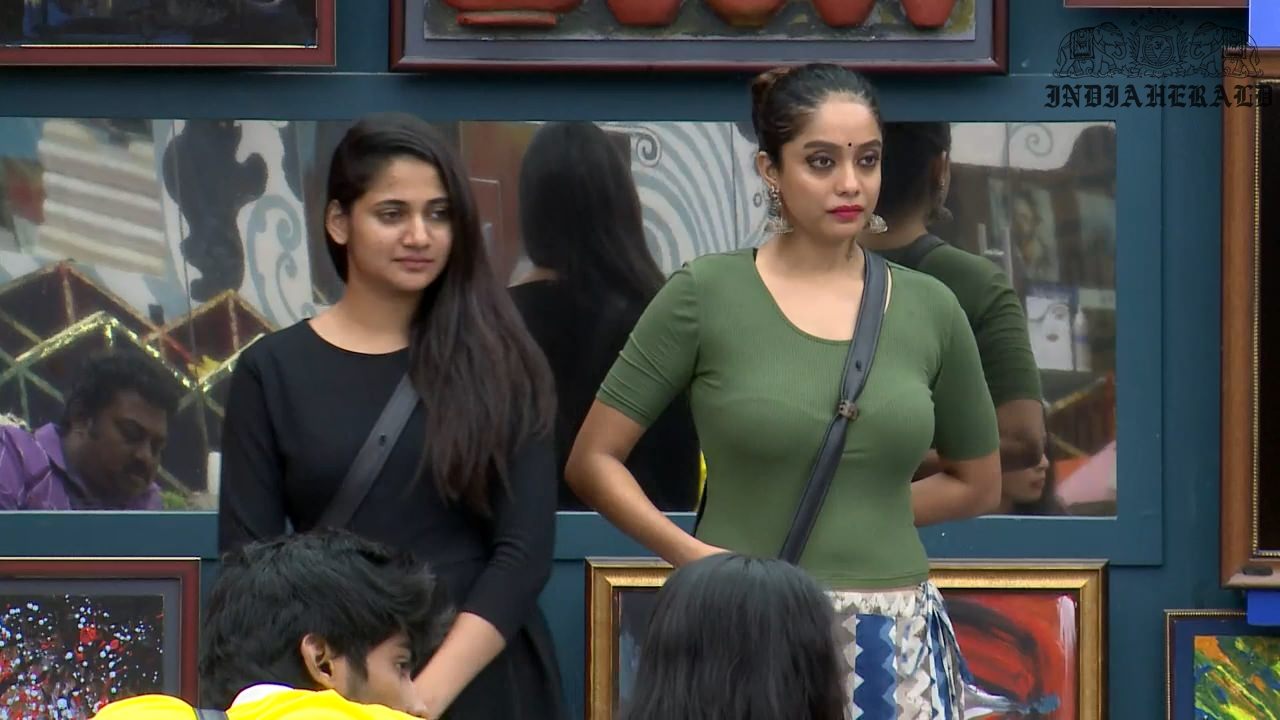 Bigg Boss Tamil Season 3 Day 33 Hot Stills Set 2