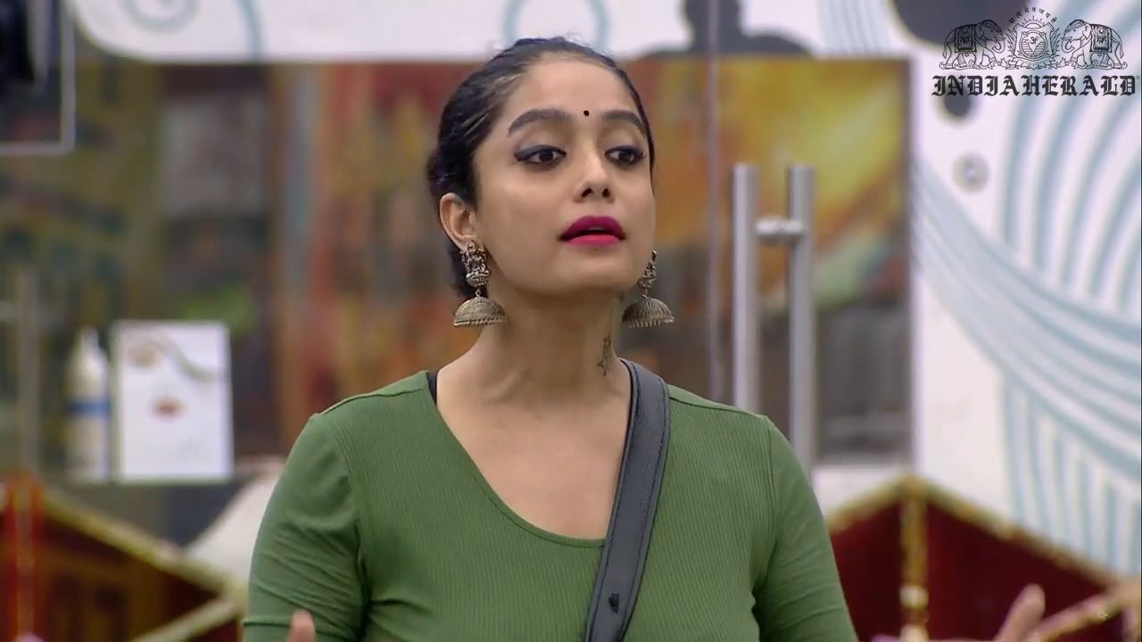 Bigg Boss Tamil Season 3 Day 33 Hot Stills Set 3