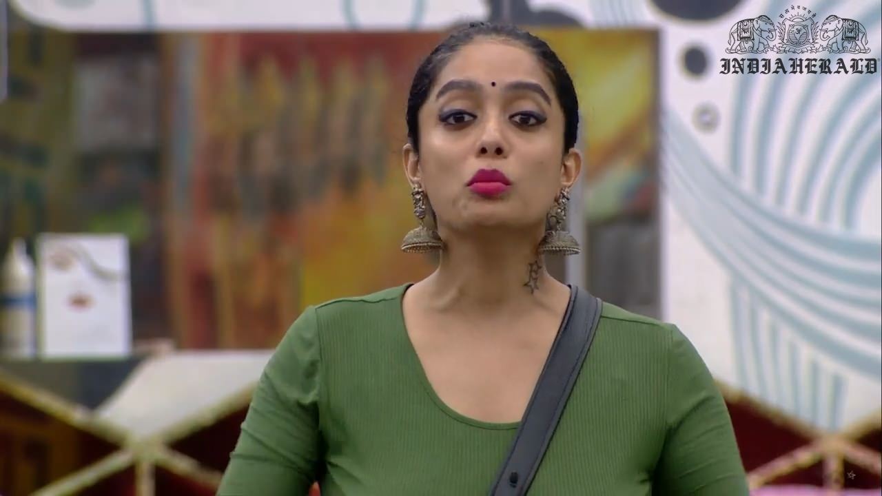 Bigg Boss Tamil Season 3 Day 33 Hot Stills Set 3