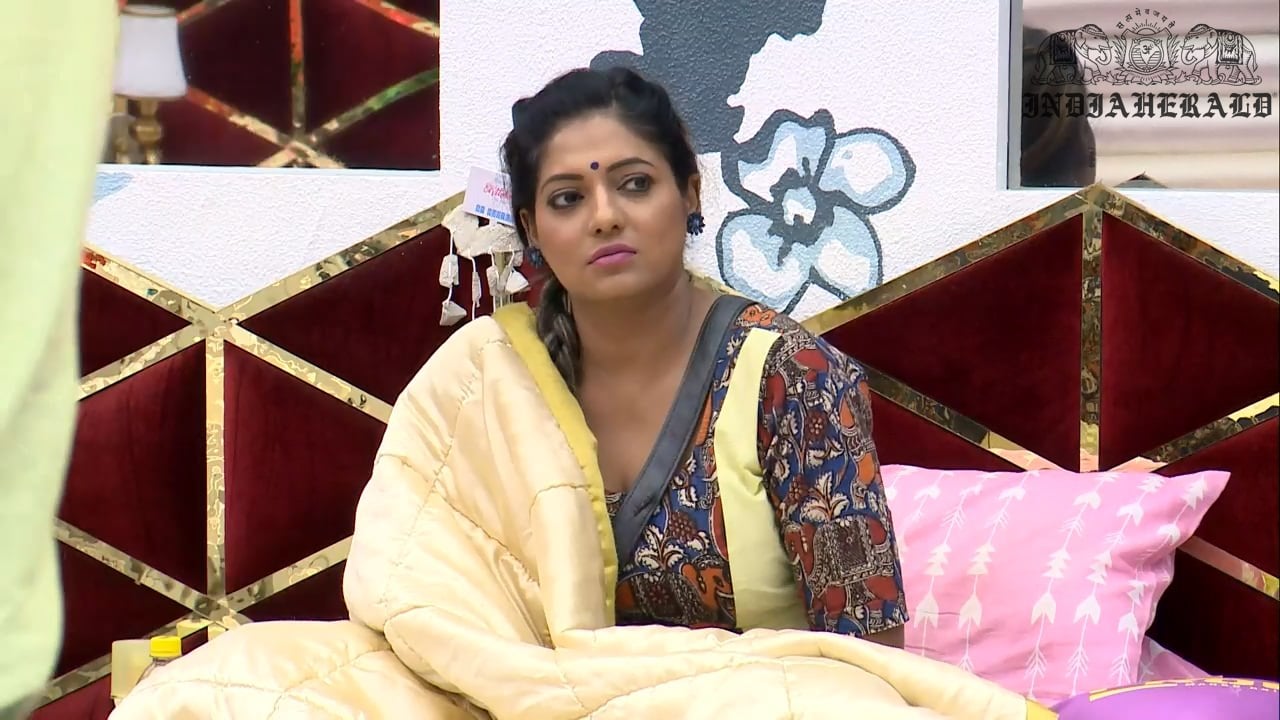 Bigg Boss Tamil Season 3 Day 36Hot Stills Set 3