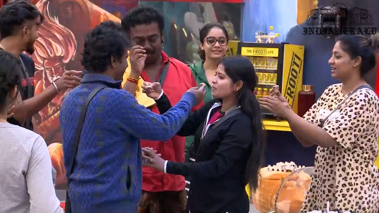 Bigg Boss Tamil Season 3 Day 36Hot Stills Set 3