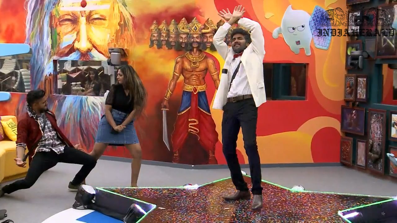 Bigg Boss Tamil Season 3 Day 37 Hot Stills Set 3