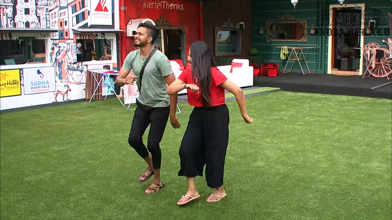 Bigg Boss Tamil Season 3 Day 38 Hot Stills Set 1