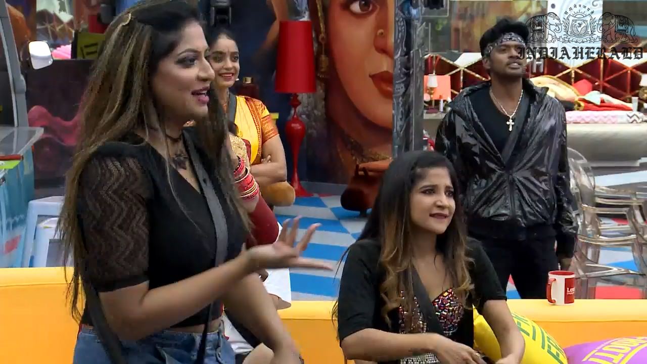 Bigg Boss Tamil Season 3 Day 38 Hot Stills Set 1