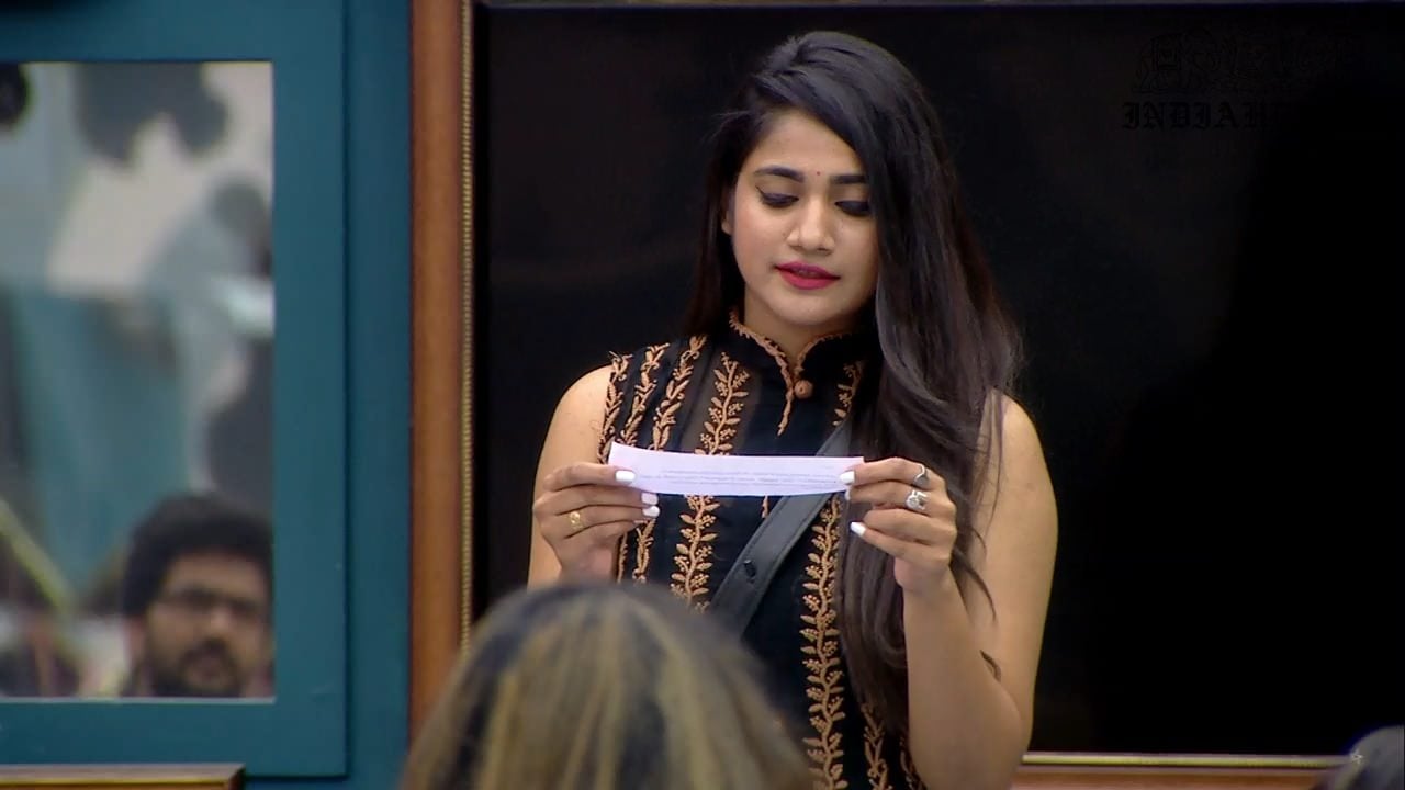 Bigg Boss Tamil Season 3 Day 39 Hot Stills Set 1