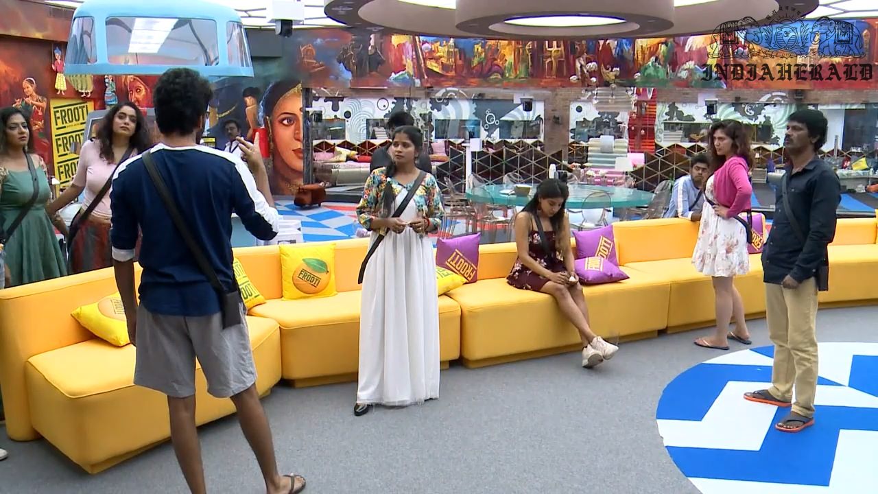 Bigg Boss Tamil Season 3 Day 39 Hot Stills Set 3