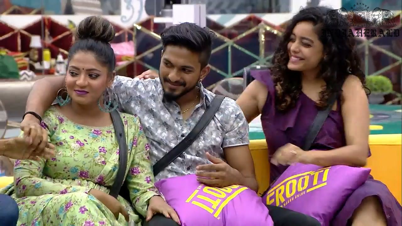 Bigg Boss Tamil Season 3 Day 40 Hot Stills Set 1