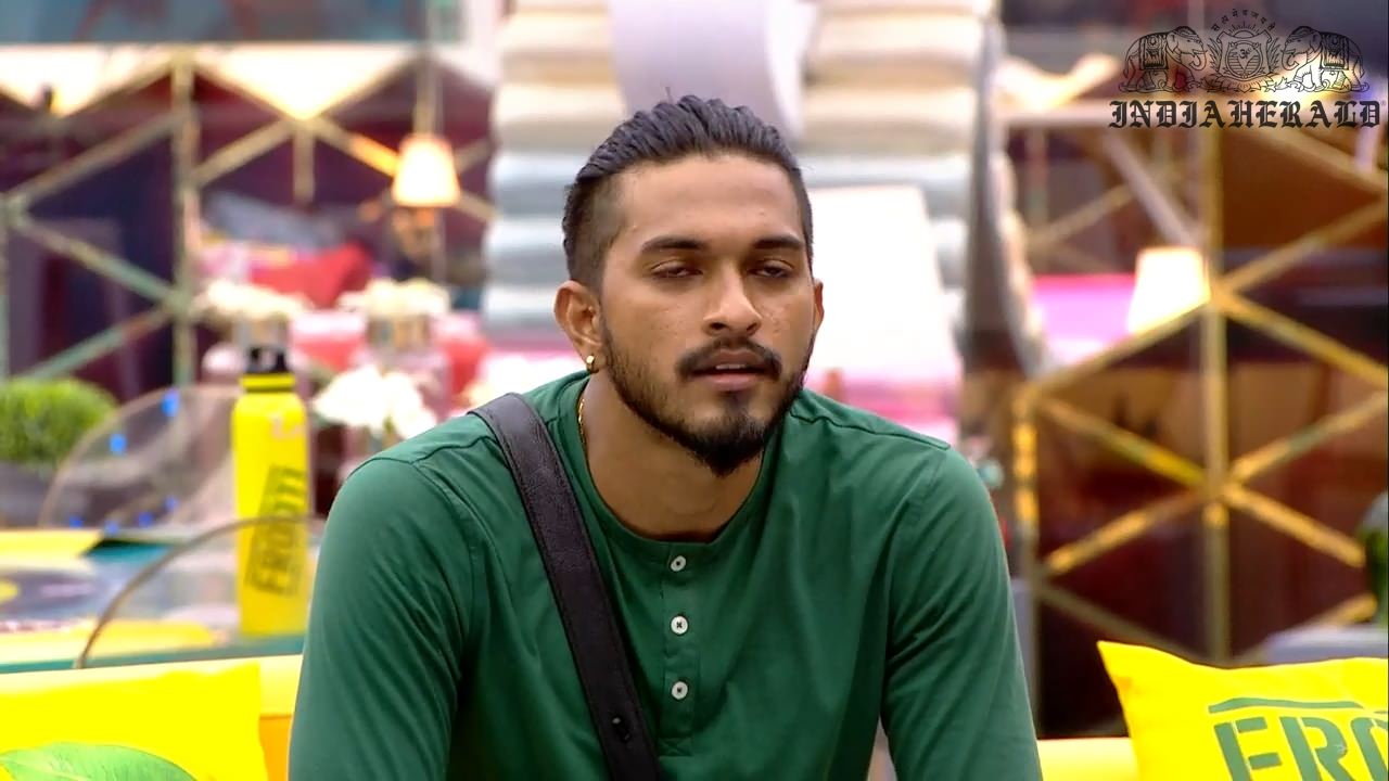 Bigg Boss Tamil Season 3 Day 40 Hot Stills Set 3