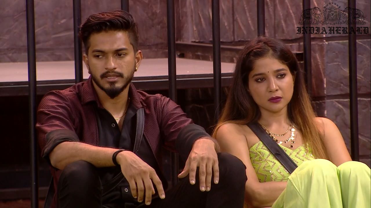 Bigg Boss Tamil Season 3 Day 43 Hot Stills Set 1