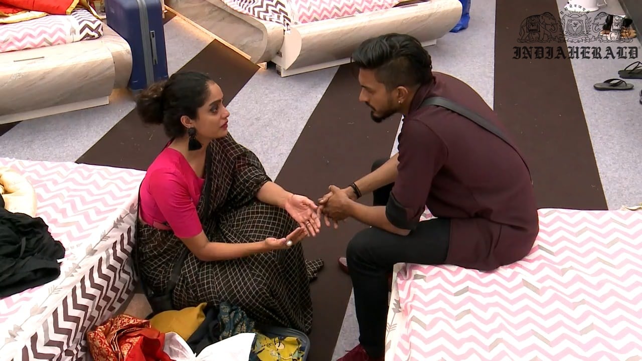 Bigg Boss Tamil Season 3 Day 43 Hot Stills Set 1