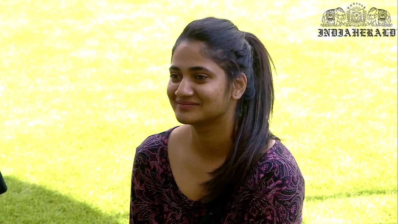 Bigg Boss Tamil Season 3 Day 43 Hot Stills Set 2