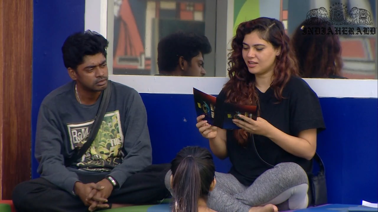 Bigg Boss Tamil Season 3 Day 43 Hot Stills Set 2