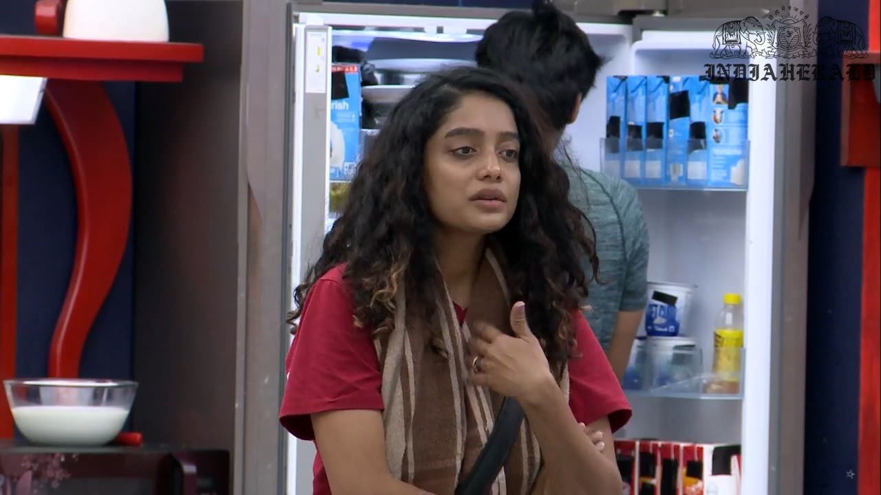Bigg Boss Tamil Season 3 Day 44 Hot Stills Set 1