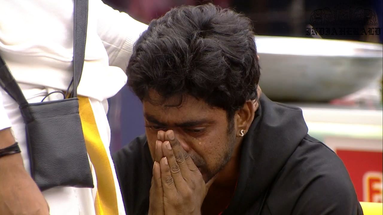 Bigg Boss Tamil Season 3 Day 44 Hot Stills Set 2