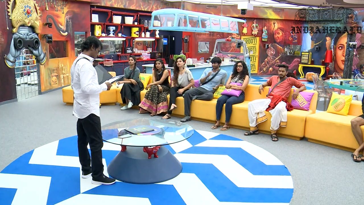 Bigg Boss Tamil Season 3 Day 45 Hot Stills Set 1