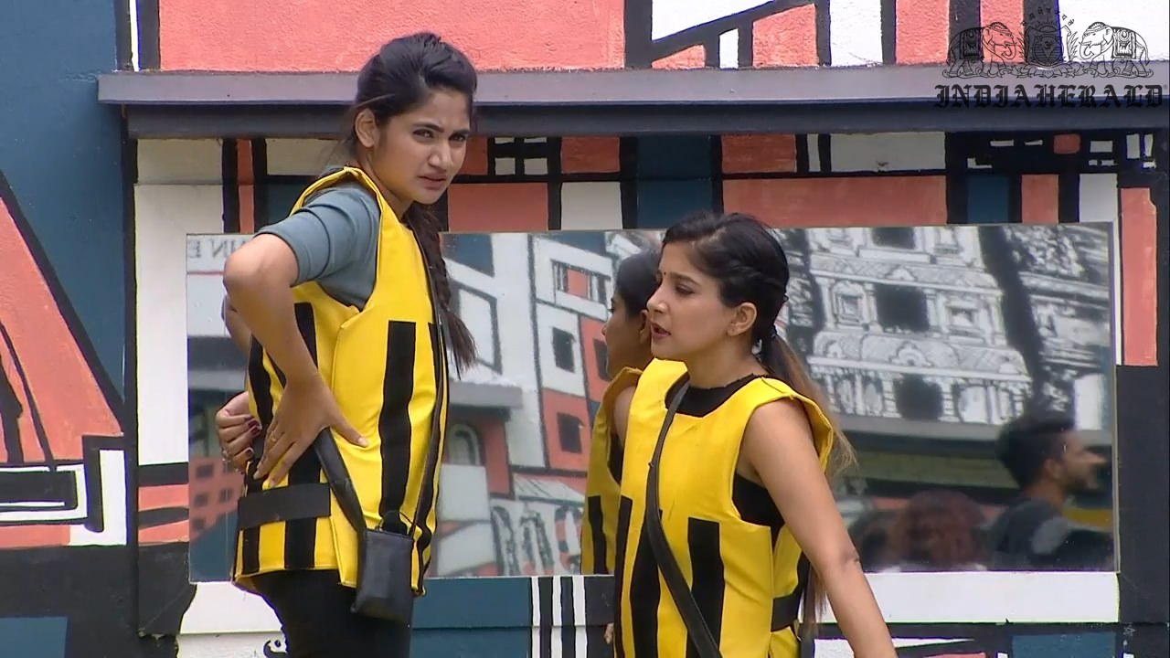 Bigg Boss Tamil Season 3 Day 45 Hot Stills Set 1