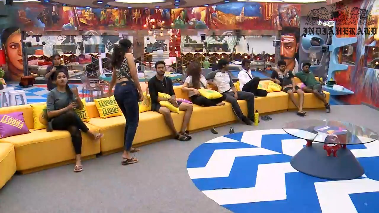 Bigg Boss Tamil Season 3 Day 45 Hot Stills Set 2