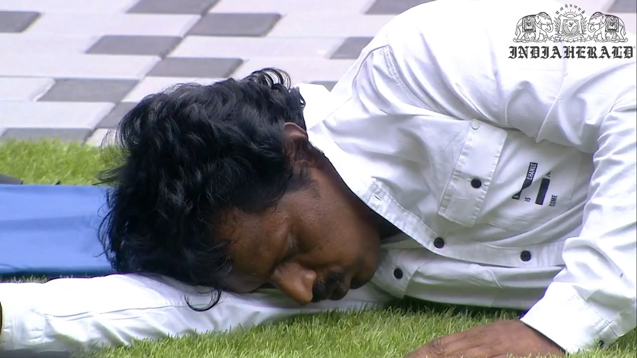Bigg Boss Tamil Season 3 Day 45 Hot Stills Set 2