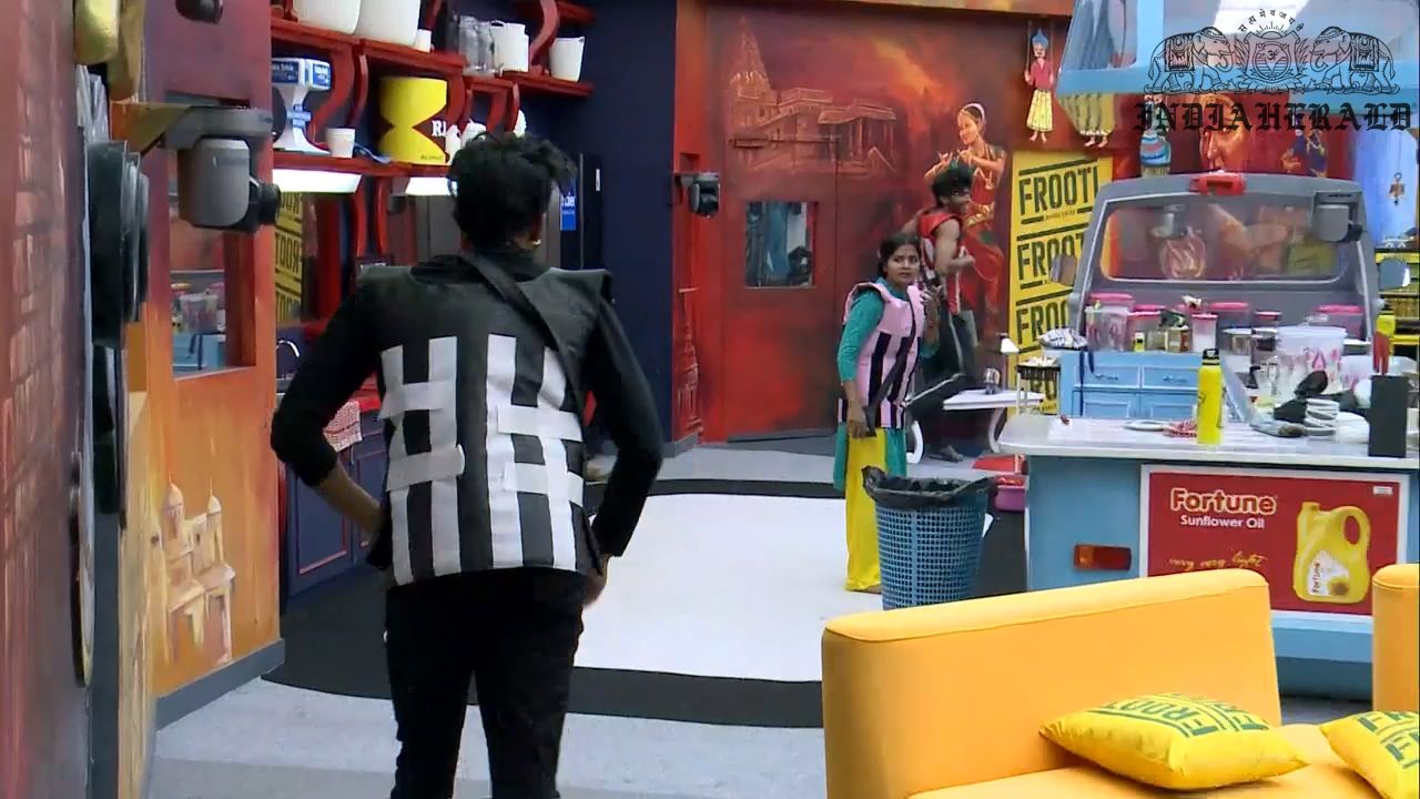 Bigg Boss Tamil Season 3 Day 45 Hot Stills Set 2