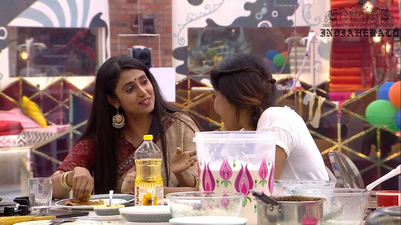 Bigg Boss Tamil Season 3 Day 46 Hot Stills Set 2