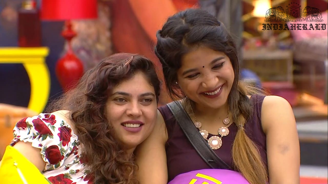 Bigg Boss Tamil Season 3 Day 46 Hot Stills Set 2