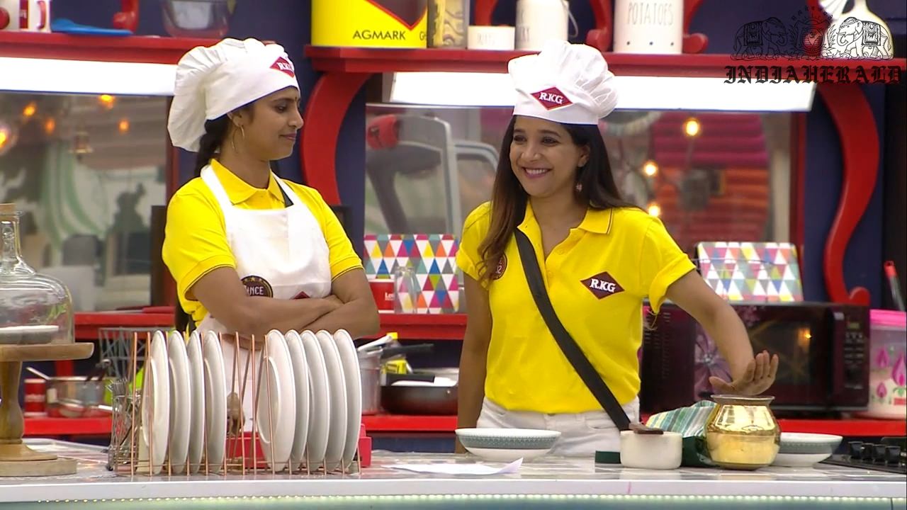 Bigg Boss Tamil Season 3 Day 47 Hot Stills Set 2