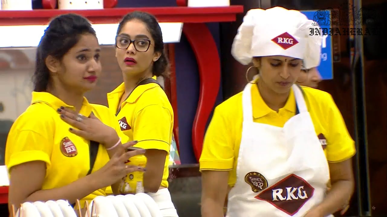 Bigg Boss Tamil Season 3 Day 47 Hot Stills Set 2