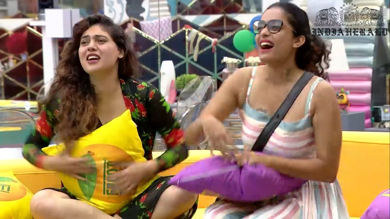 Bigg Boss Tamil Season 3 Day 47 Hot Stills Set 2