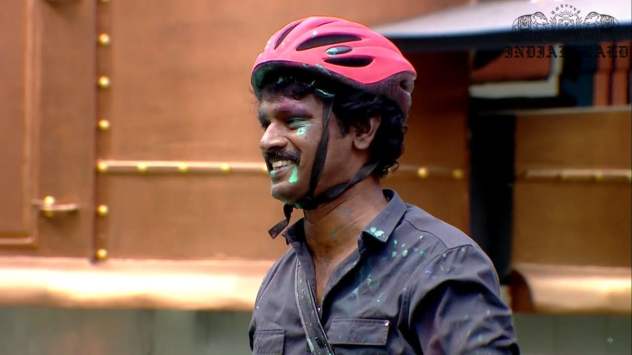 Bigg Boss Tamil Season 3 Day 47 Hot Stills Set 2
