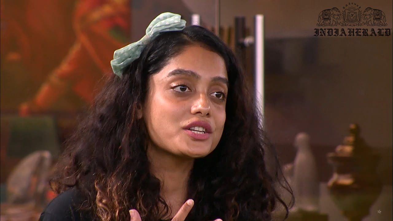 Bigg Boss Tamil Season 3 Day 47 Hot Stills Set 3