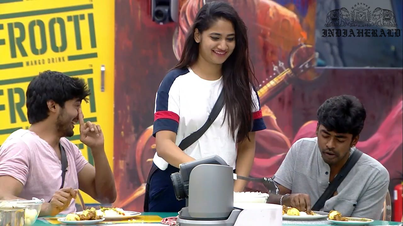 Bigg Boss Tamil Season 3 Day 48 Hot Stills Set 1