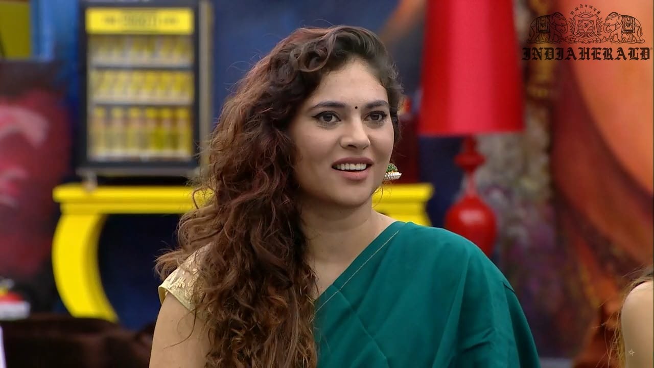 Bigg Boss Tamil Season 3 Day 48 Hot Stills Set 3