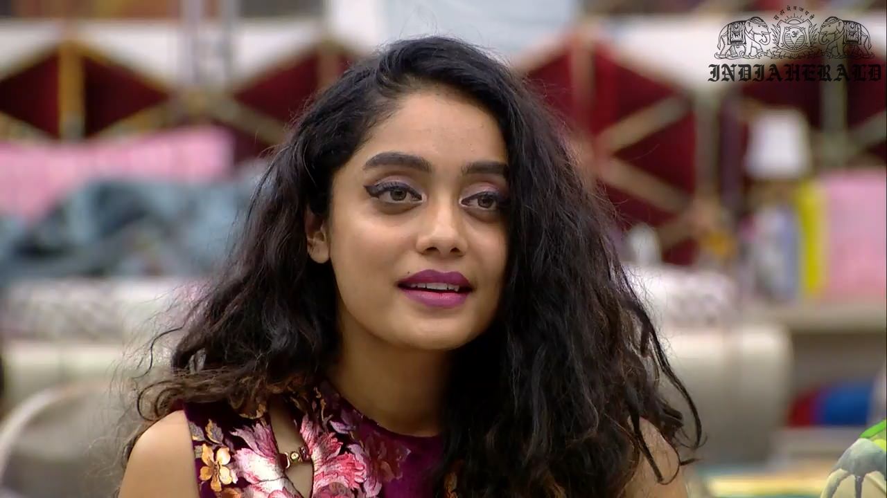 Bigg Boss Tamil Season 3 Day 48 Hot Stills Set 3