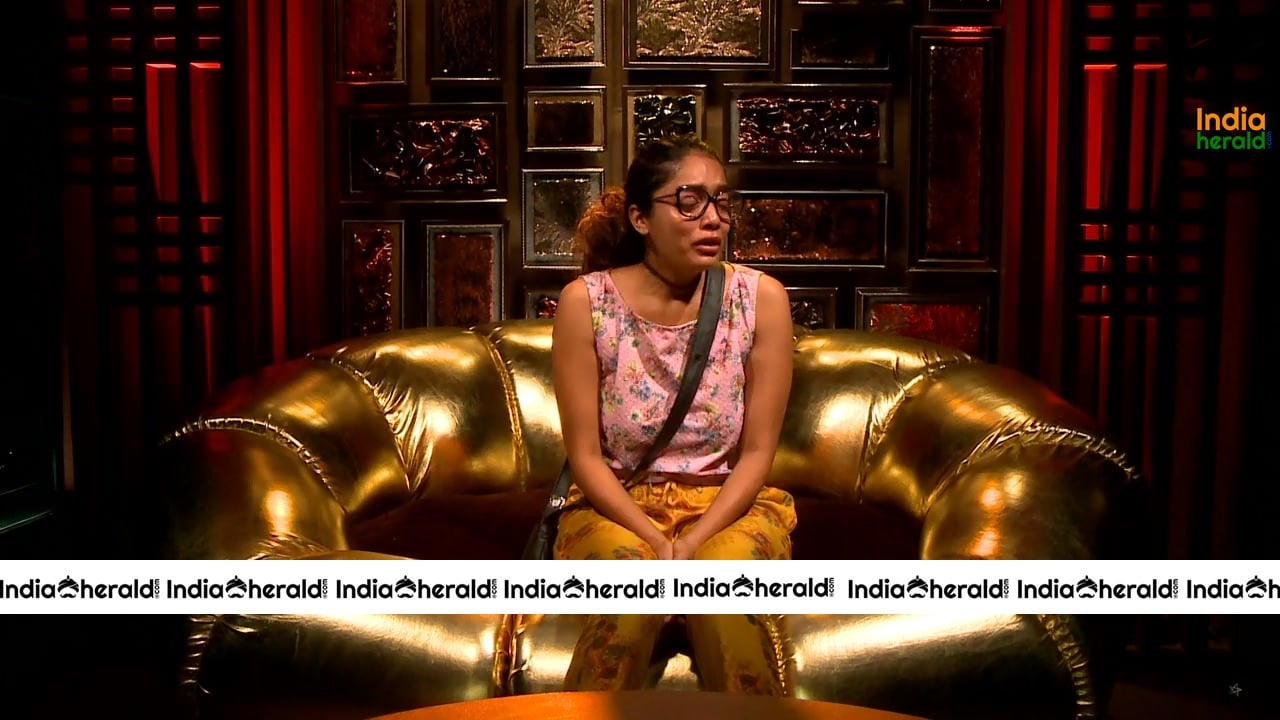 Bigg Boss Tamil Season 3 Day 50 Hot Stills Set 1