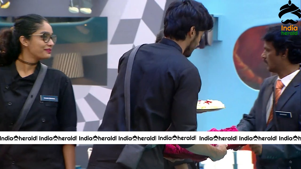 Bigg Boss Tamil Season 3 Day 50 Hot Stills Set 2