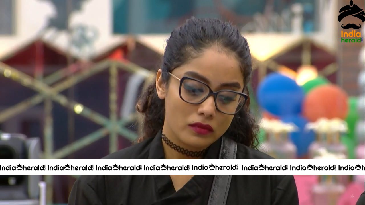Bigg Boss Tamil Season 3 Day 50 Hot Stills Set 3