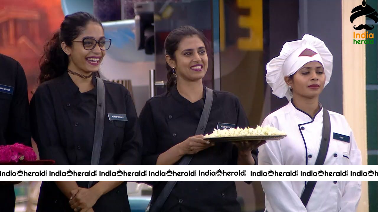 Bigg Boss Tamil Season 3 Day 50 Hot Stills Set 3