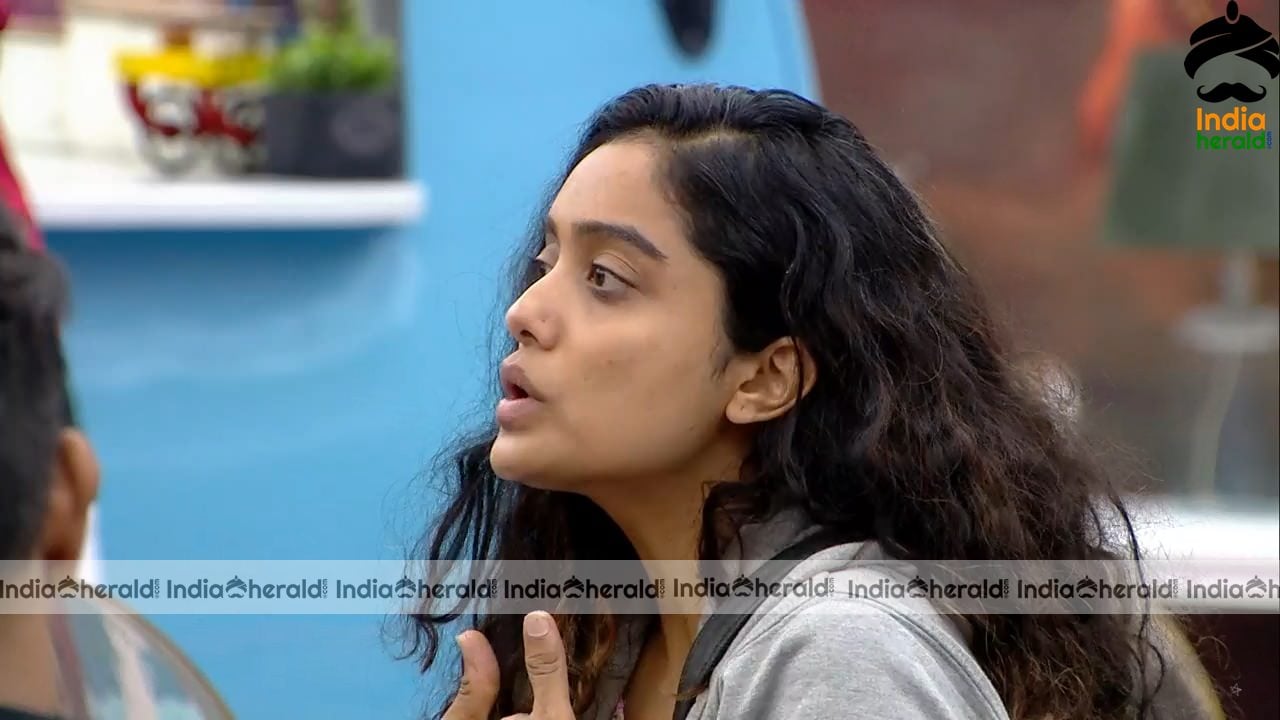 Bigg Boss Tamil Season 3 Day 51 Hot Stills Set 1