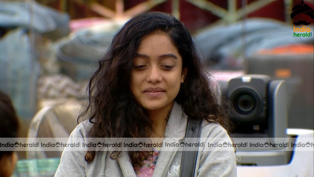 Bigg Boss Tamil Season 3 Day 51 Hot Stills Set 1