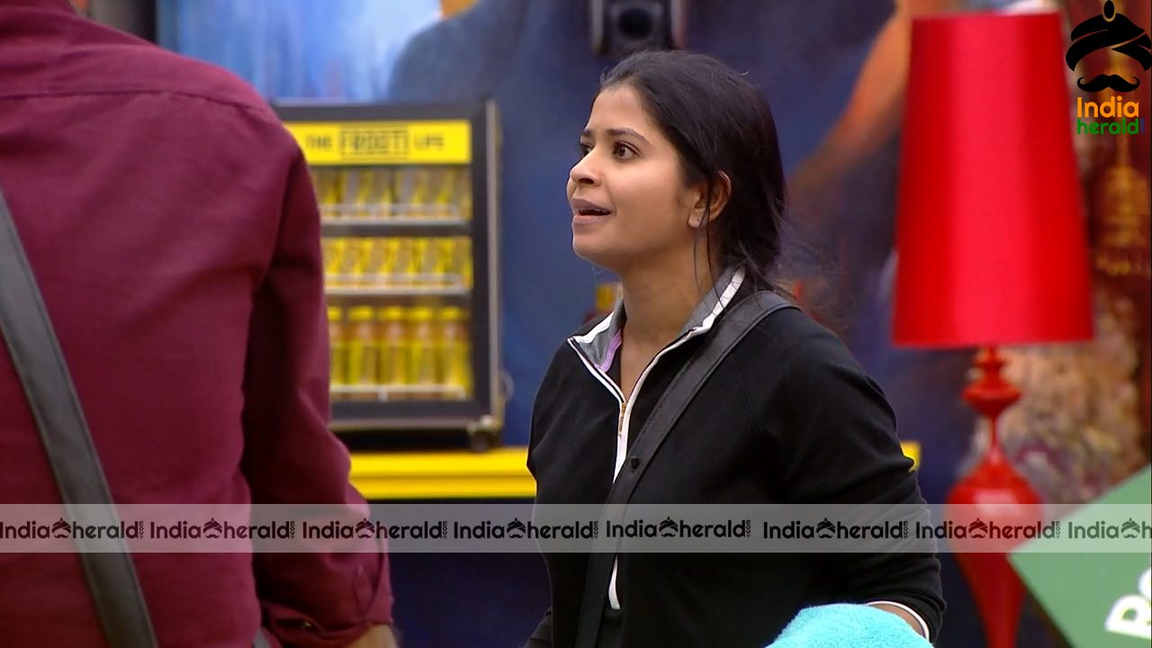 Bigg Boss Tamil Season 3 Day 52 Hot Stills Set 3