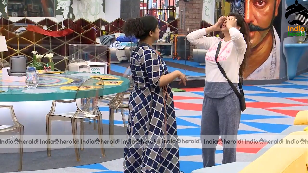 Bigg Boss Tamil Season 3 Day 53 Hot Stills Set 1