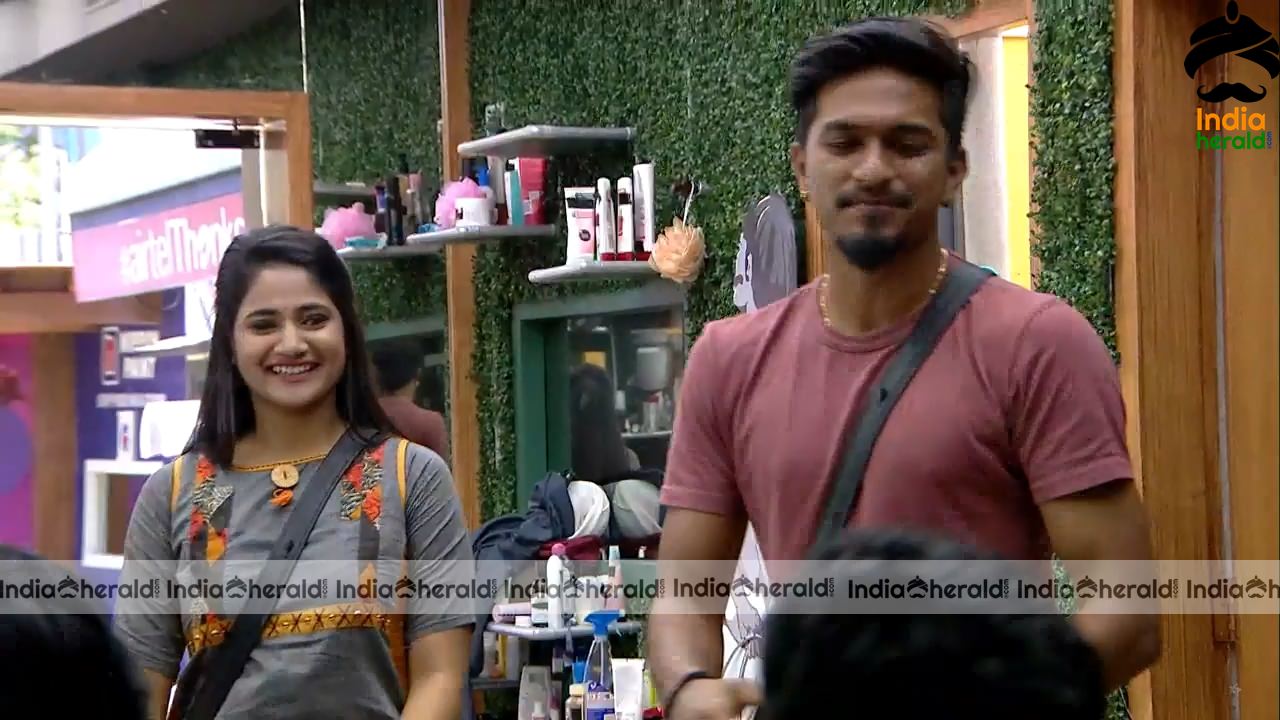 Bigg Boss Tamil Season 3 Day 53 Hot Stills Set 1