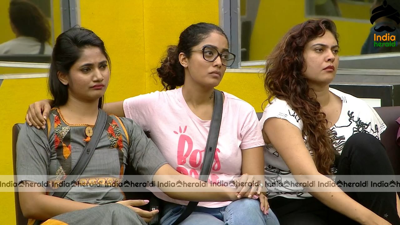 Bigg Boss Tamil Season 3 Day 53 Hot Stills Set 3