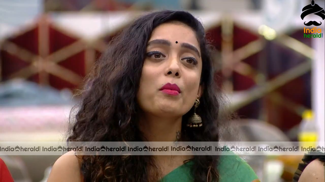 Bigg Boss Tamil Season 3 Day 55 Hot Stills Set 3