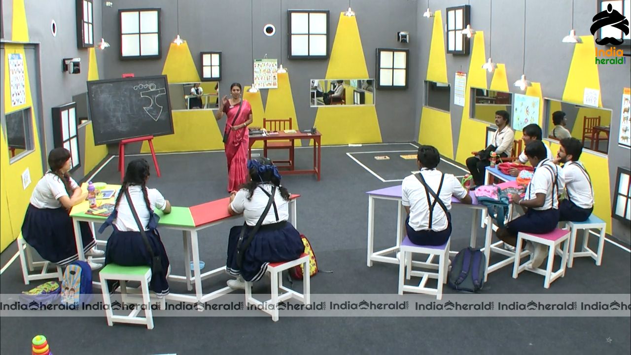 Bigg Boss Tamil Season 3 Day 58 Hot Stills Set 2