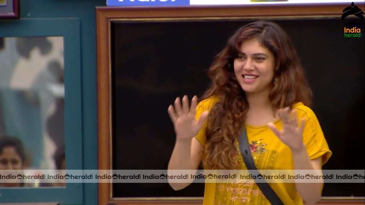 Bigg Boss Tamil Season 3 Day 58 Hot Stills Set 3