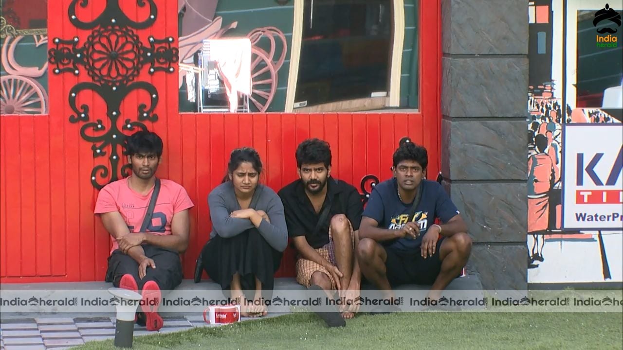 Bigg Boss Tamil Season 3 Day 59 Hot Stills Set 1