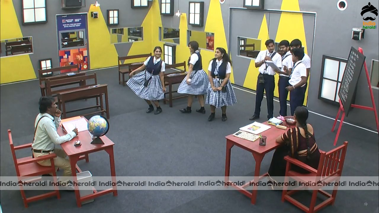 Bigg Boss Tamil Season 3 Day 59 Hot Stills Set 3