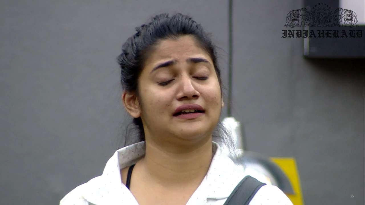 Bigg Boss Tamil Season 3 Day 6 Stills Set 3