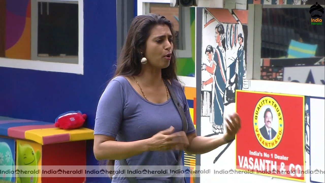 Bigg Boss Tamil Season 3 Day 60 Hot Stills Set 1